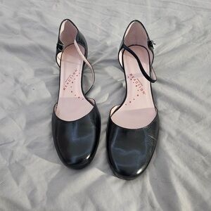Kenneth Cole Reaction Black Heels with Pink Interior